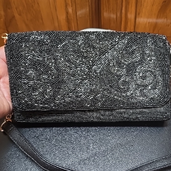Le Regala Handbags - Chic Black Beaded Evening Clutch